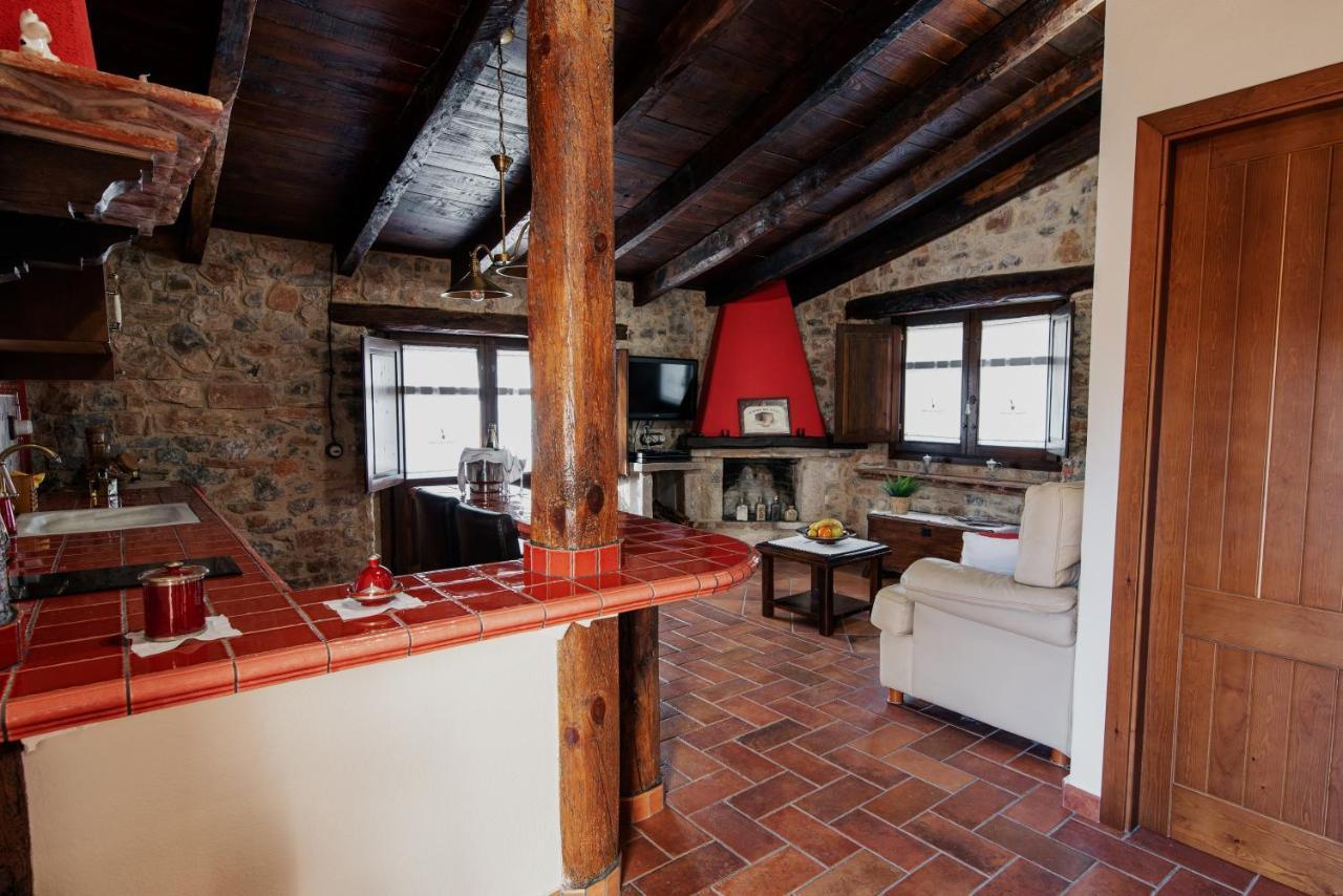 Masia Can Viver - Olive Oil Tourism B&B Bigues I Riells エクステリア 写真