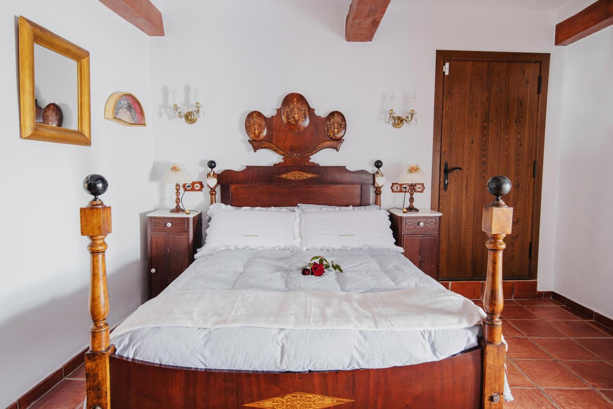 Masia Can Viver - Olive Oil Tourism B&B Bigues I Riells エクステリア 写真
