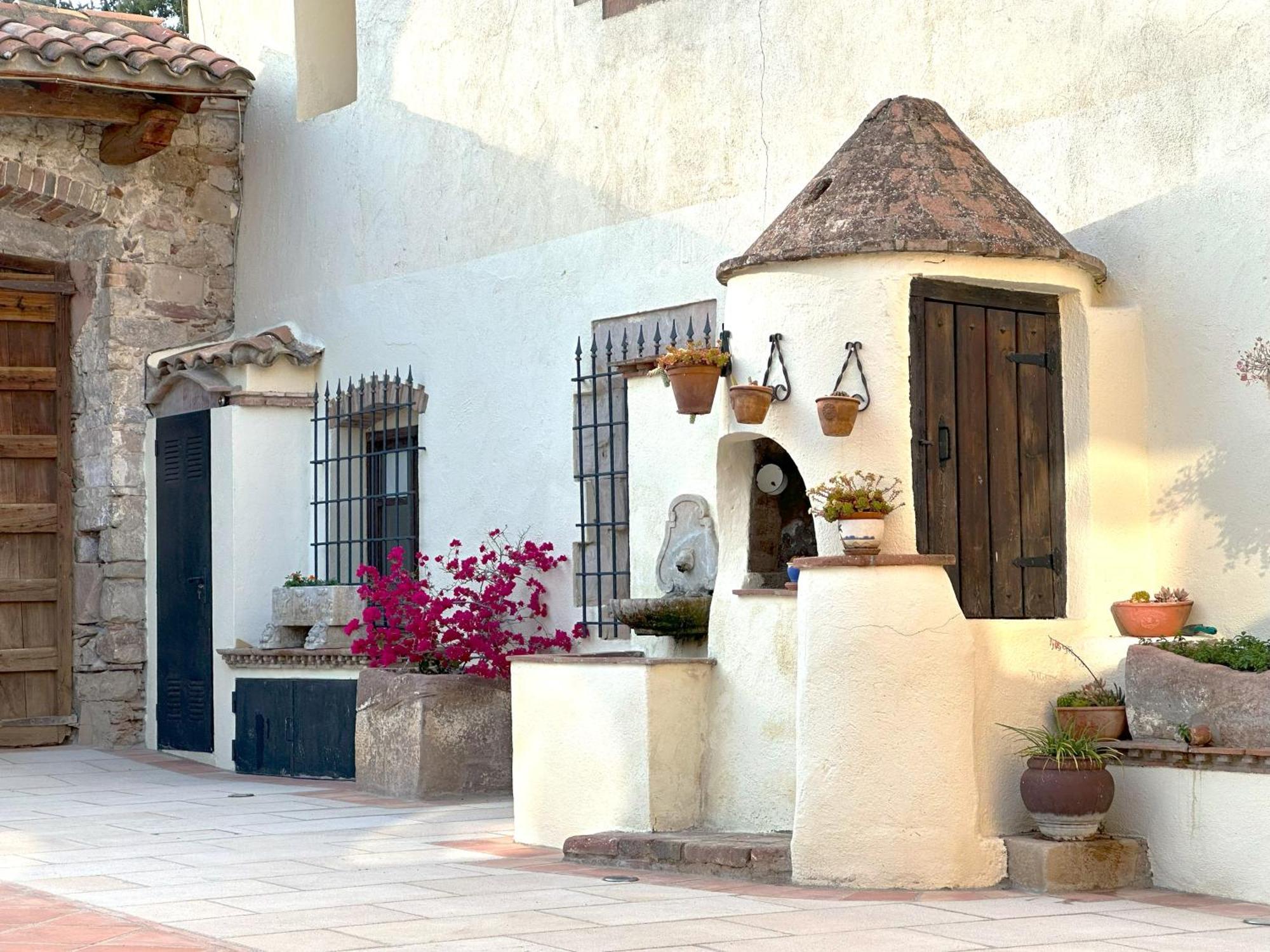 Masia Can Viver - Olive Oil Tourism B&B Bigues I Riells エクステリア 写真